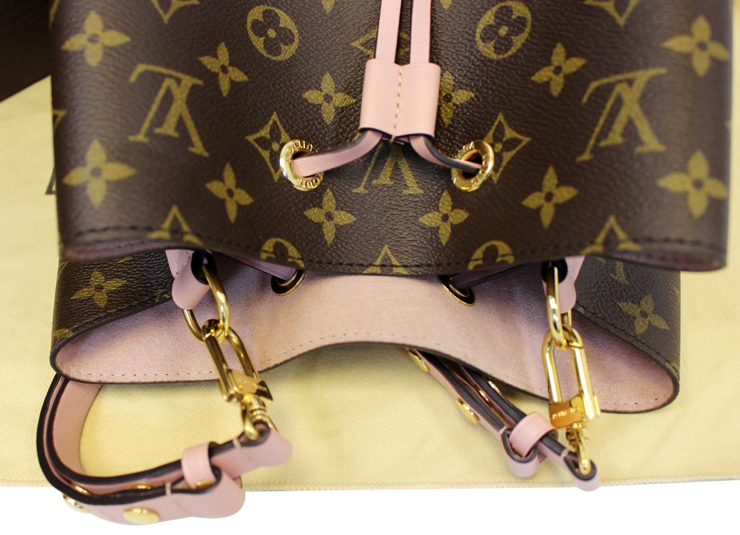 NE'ONOE' Louis Vuitton Bag