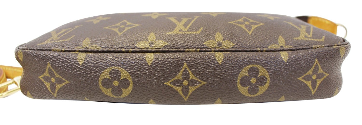 Louis Vuitton Pochette Strap - 264 For Sale on 1stDibs