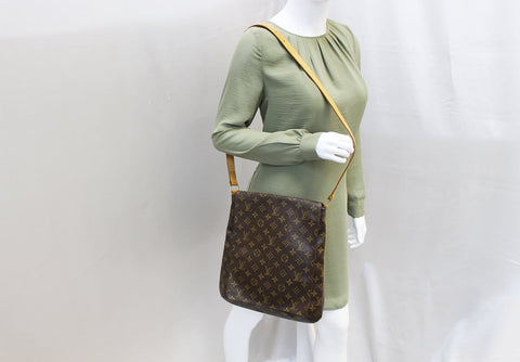 LOUIS VUITTON Monogram Canvas Musette Brown Crossbody Bag