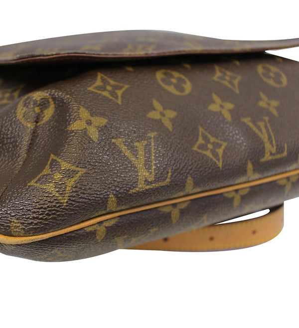 LOUIS VUITTON Monogram Canvas Musette Brown Crossbody Bag