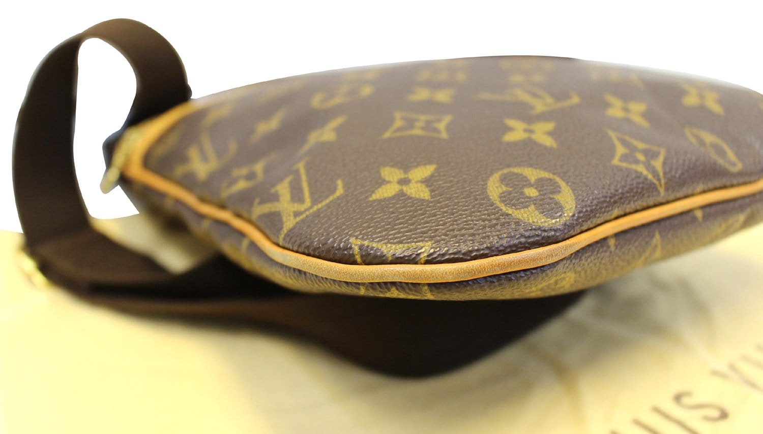 Louis Vuitton, Bags, Louis Vuitton Monogram Pochette Bosphore Shoulder  Bag M4044 Lv Auth Hk722