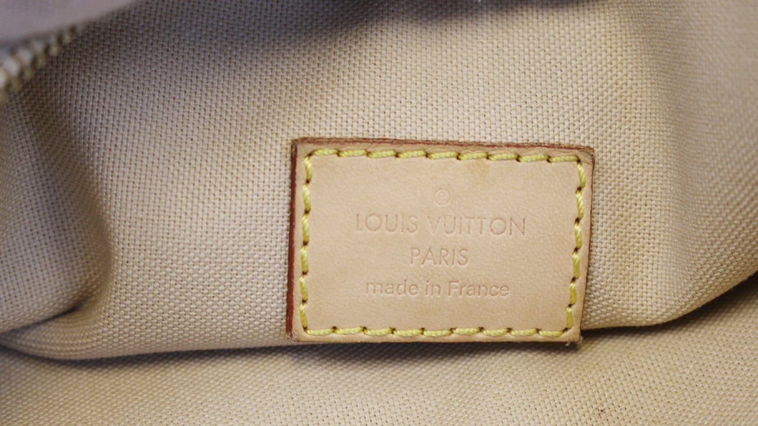 Louis Vuitton Damier Azur Pochette Bosphore Crossbody Bag - Neutrals  Crossbody Bags, Handbags - LOU112381