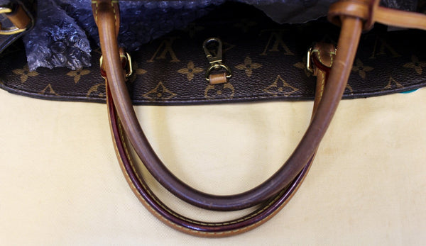 LOUIS VUITTON Monogram Canvas Montaigne GM Shoulder Handbag