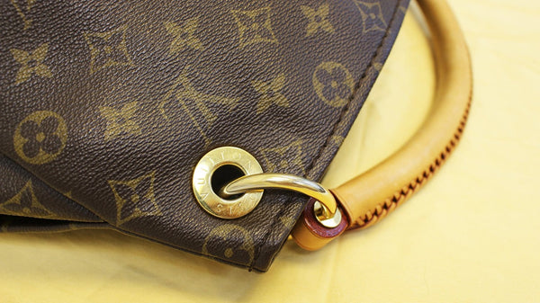 LOUIS VUITTON Artsy MM Monogram Canvas Tote Handbag