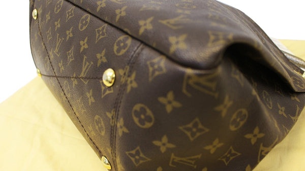 LOUIS VUITTON Artsy MM Monogram Canvas Tote Handbag