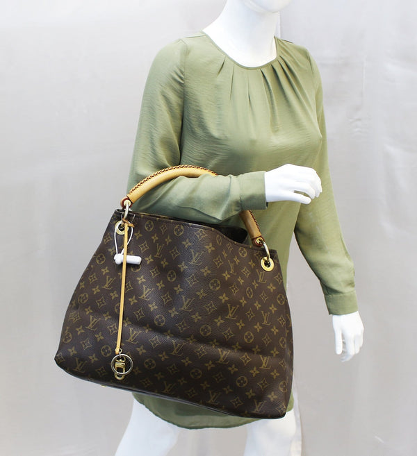 LOUIS VUITTON Artsy MM Monogram Canvas Tote Handbag