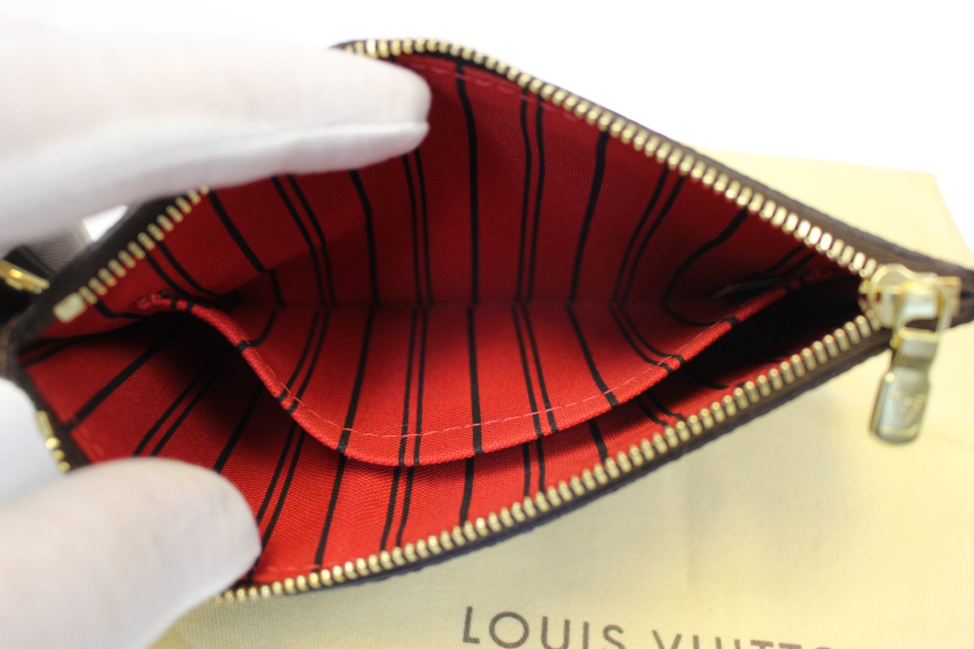 Louis Vuitton Small Damier Ebene Neverfull Pochette PM Wristlet Pouch –  Bagriculture