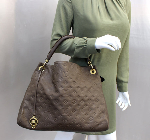 LOUIS VUITTON Empreinte Ombre Monogram Artsy Shoulder Bag