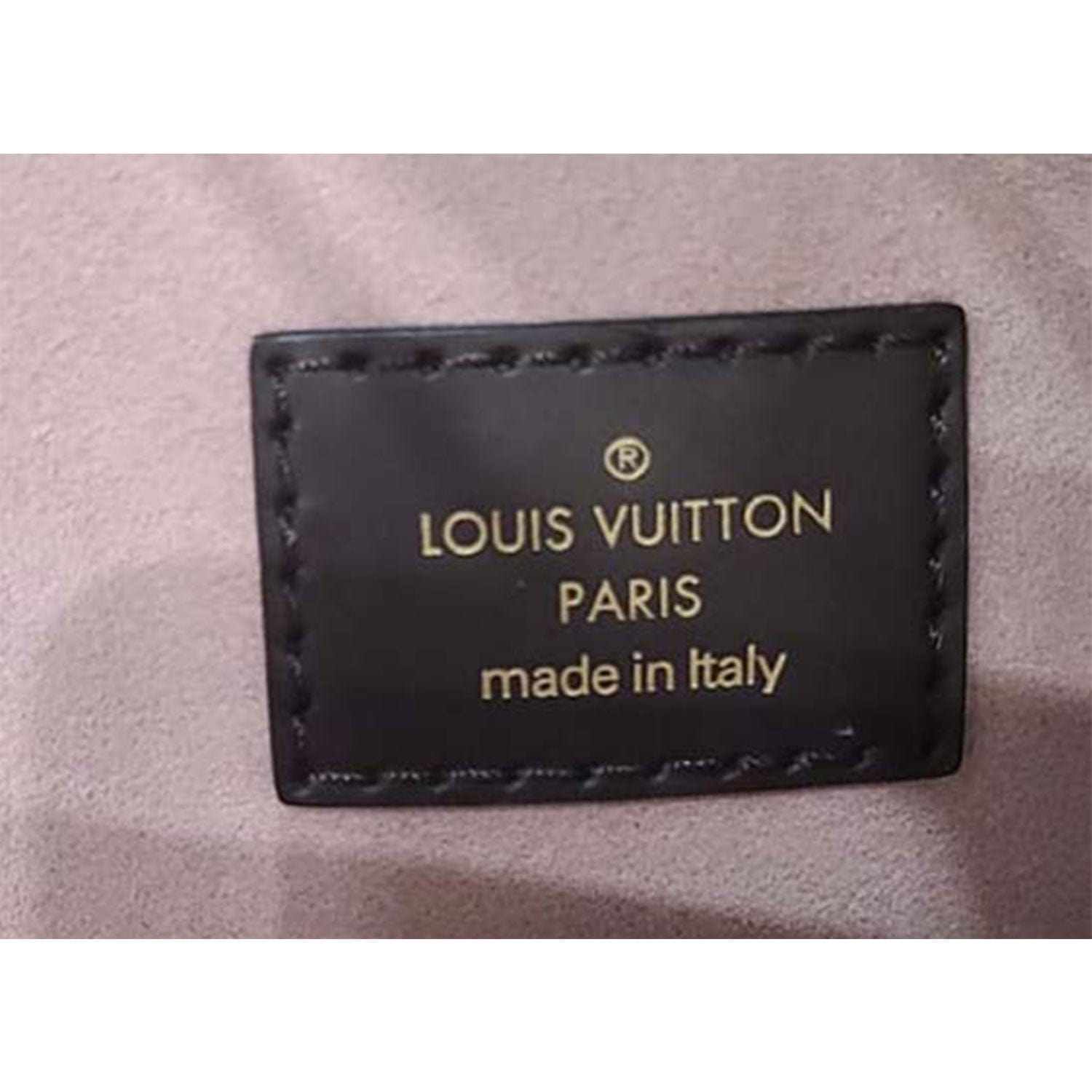 Louis Vuitton Damier Ebene Brittany bag Brown Cloth ref.733559 - Joli Closet