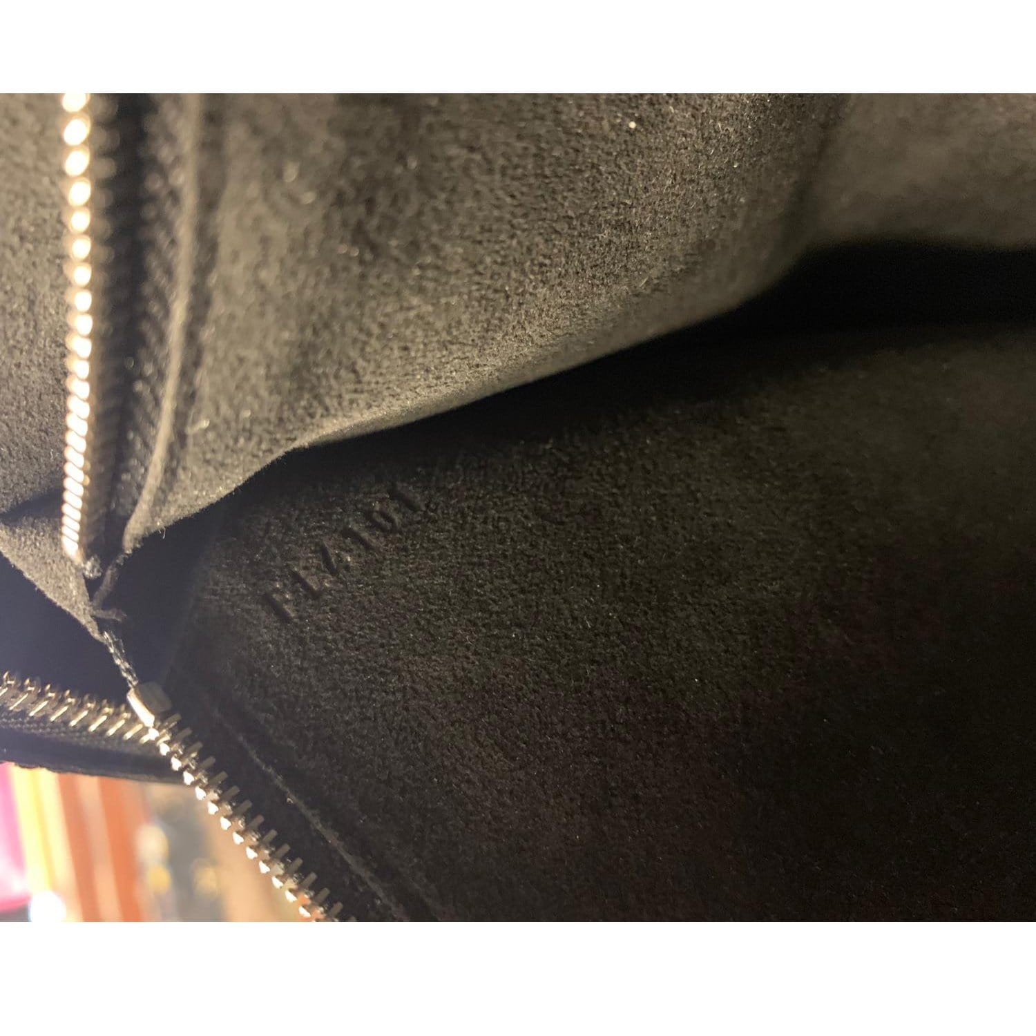 Louis Vuitton M59042 black epi leather pont neuf GM bag - Labels