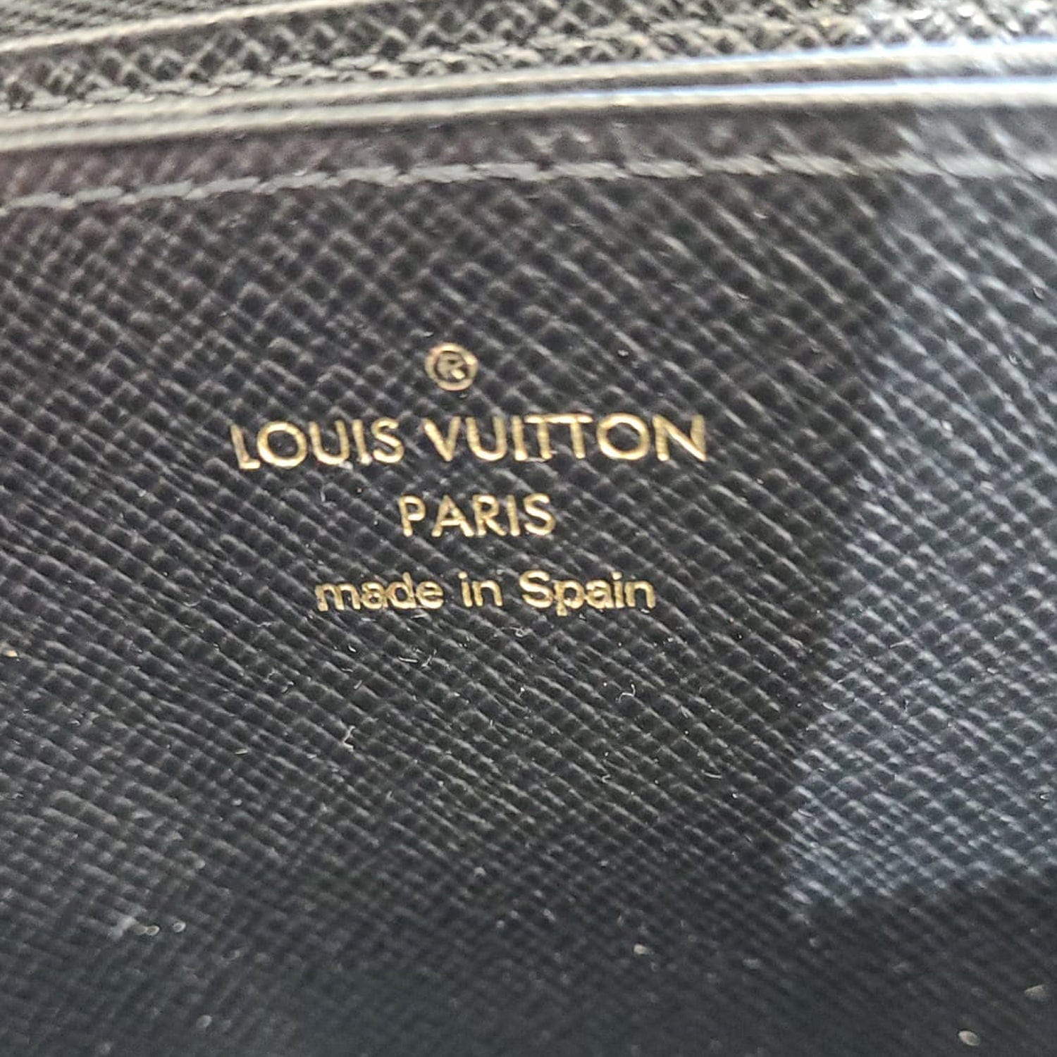 Authentic Louis Vuitton Giant Monogram Reverse Canvas Zippy Wallet