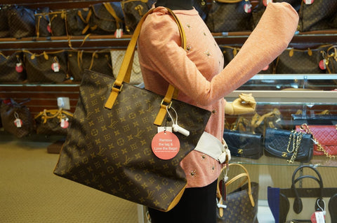 LOUIS VUITTON Monogram Canvas Cabas Mezzo Brown Tote Bag