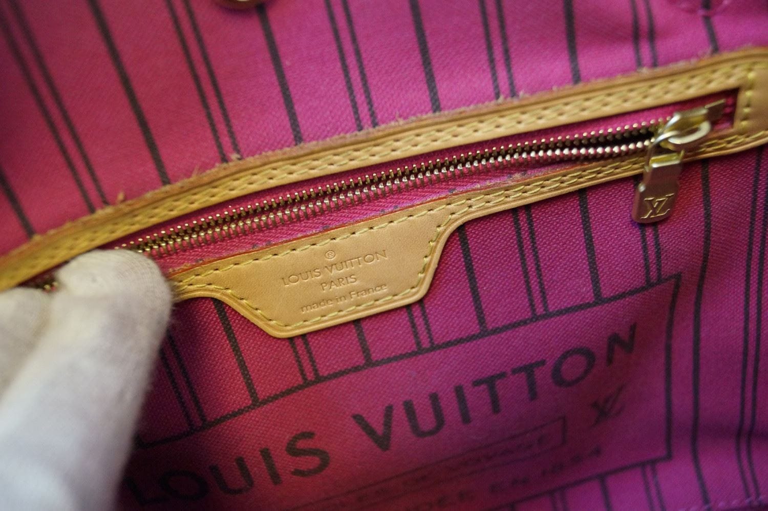 Louis Vuitton Neverfull Monogram PM Pivoine Lining - US