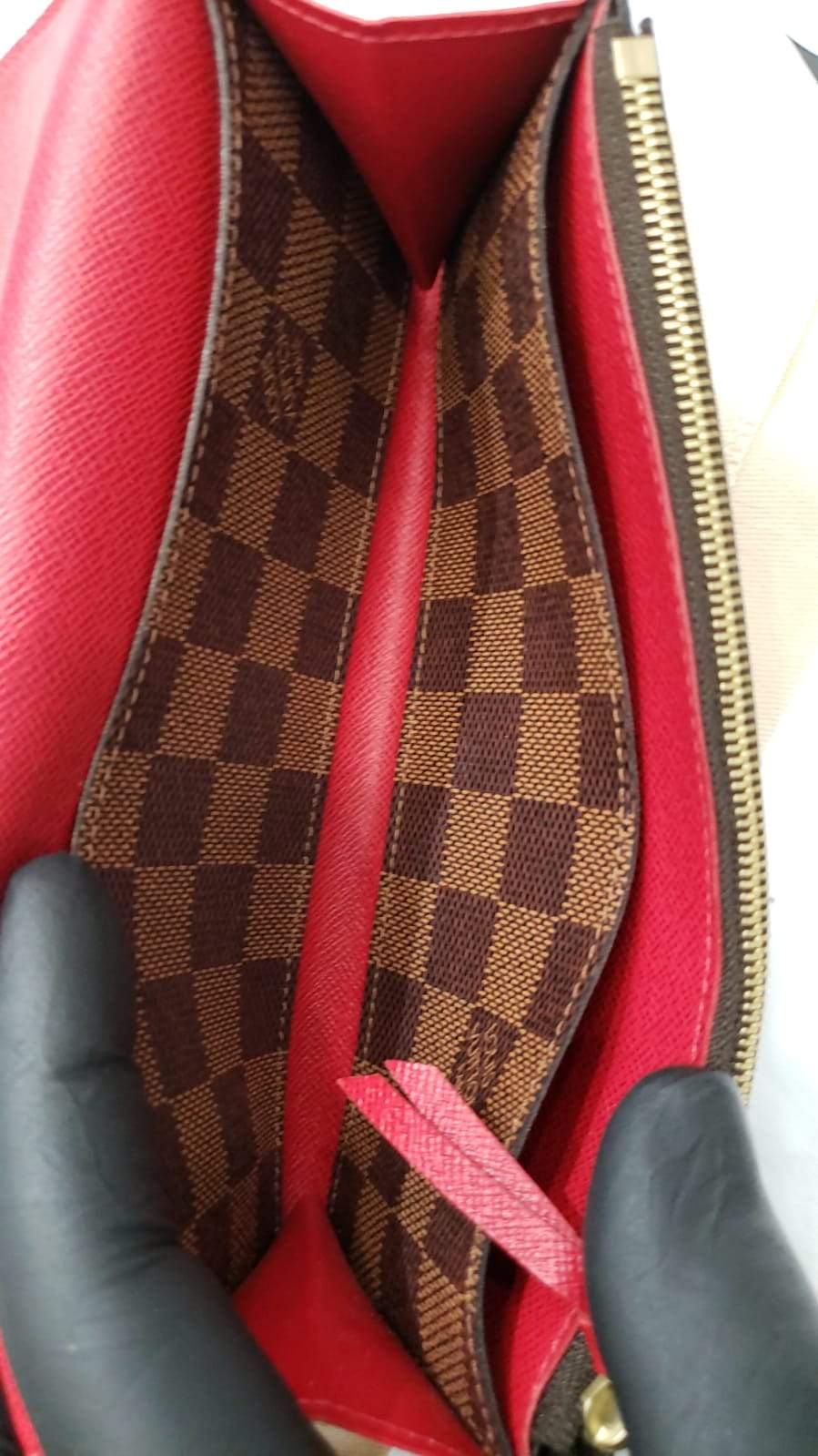 Louis Vuitton Damier Ebene Sarah Wallet N61734 Brown Cloth ref.1012638 -  Joli Closet